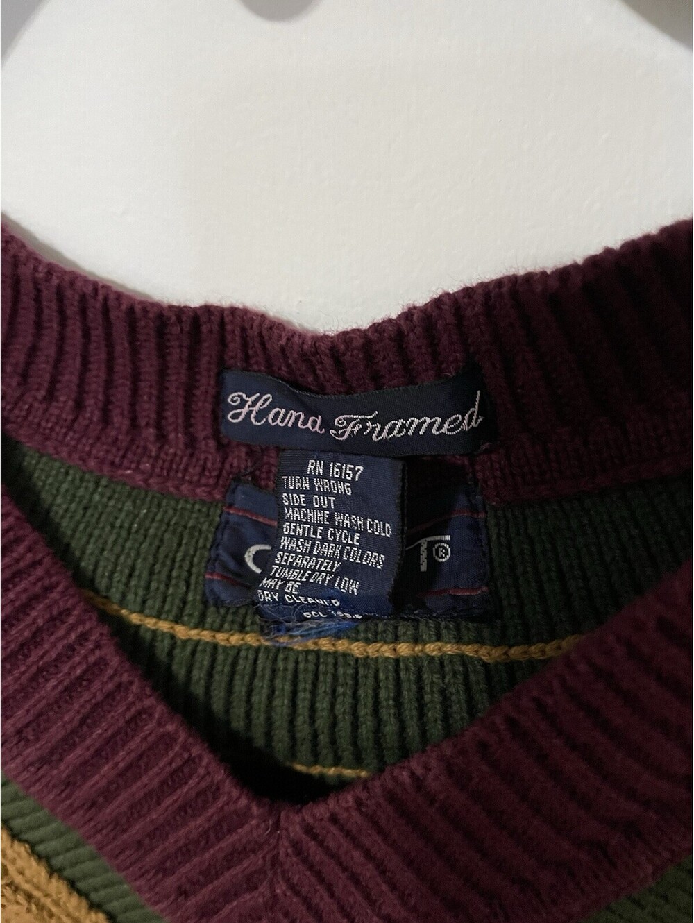 GANT Men's M Burgundy Cotton V-Neck Cable-Knit Long Sleeve Pullover Sweater - Picture 8 of 8